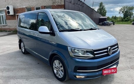 Volkswagen Multivan T6 рестайлинг, 2018 год, 3 555 000 рублей, 3 фотография