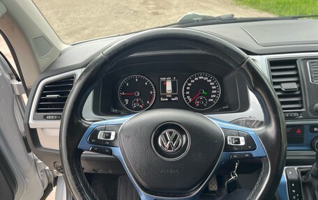 Volkswagen Multivan T6 рестайлинг, 2018 год, 3 555 000 рублей, 18 фотография