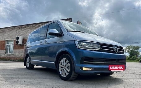 Volkswagen Multivan T6 рестайлинг, 2018 год, 3 555 000 рублей, 21 фотография