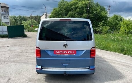 Volkswagen Multivan T6 рестайлинг, 2018 год, 3 555 000 рублей, 10 фотография