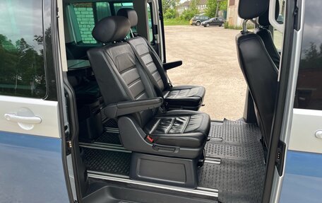 Volkswagen Multivan T6 рестайлинг, 2018 год, 3 555 000 рублей, 24 фотография