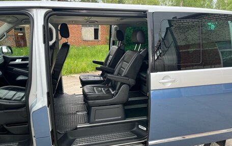 Volkswagen Multivan T6 рестайлинг, 2018 год, 3 555 000 рублей, 25 фотография