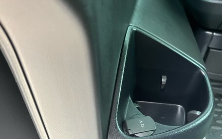 Volkswagen Multivan T6 рестайлинг, 2018 год, 3 555 000 рублей, 31 фотография