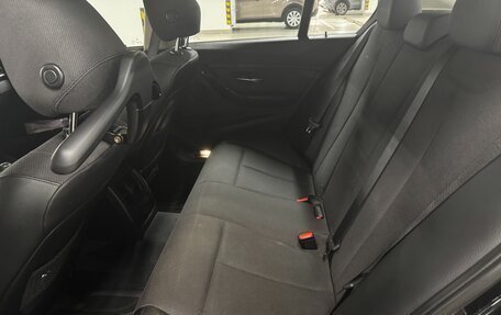 BMW 3 серия, 2017 год, 1 850 000 рублей, 13 фотография