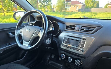 KIA Rio III рестайлинг, 2017 год, 985 000 рублей, 18 фотография