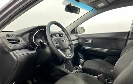 KIA Rio III рестайлинг, 2015 год, 910 000 рублей, 10 фотография