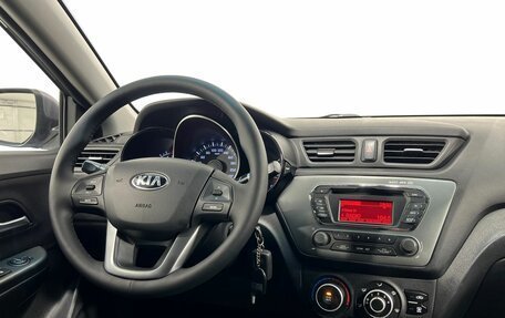 KIA Rio III рестайлинг, 2015 год, 910 000 рублей, 15 фотография