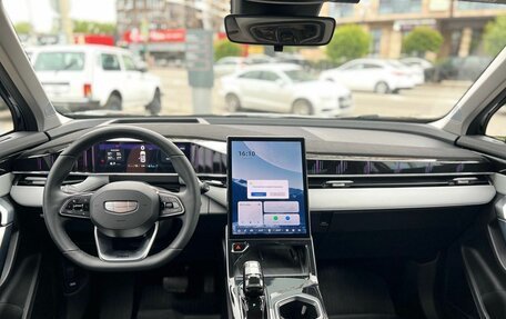 Geely Atlas, 2024 год, 3 090 000 рублей, 18 фотография