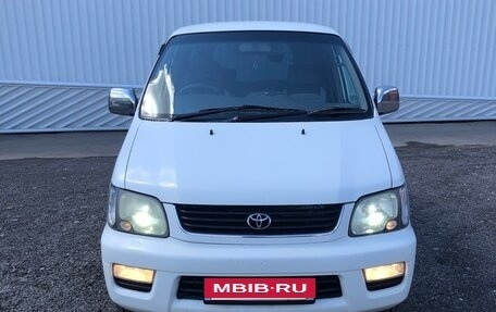 Toyota Lite Ace IV, 2000 год, 800 000 рублей, 1 фотография