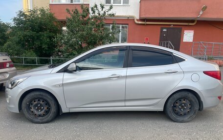 Hyundai Solaris II рестайлинг, 2016 год, 985 000 рублей, 12 фотография