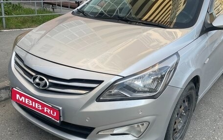 Hyundai Solaris II рестайлинг, 2016 год, 985 000 рублей, 9 фотография