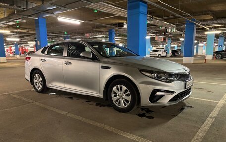 KIA Optima IV, 2018 год, 2 000 000 рублей, 9 фотография