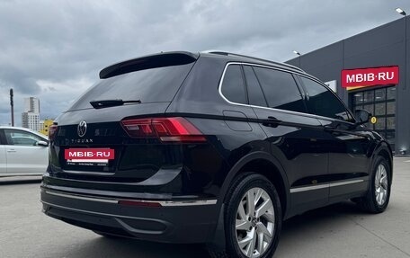 Volkswagen Tiguan II, 2021 год, 3 100 000 рублей, 3 фотография