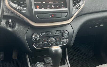Jeep Cherokee, 2014 год, 1 550 000 рублей, 10 фотография