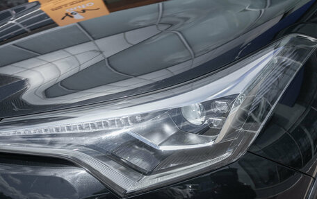 Toyota C-HR I рестайлинг, 2018 год, 1 759 000 рублей, 3 фотография