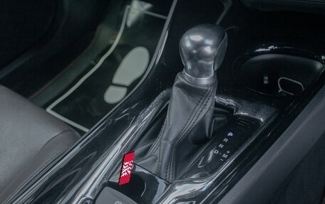 Toyota C-HR I рестайлинг, 2018 год, 1 759 000 рублей, 13 фотография