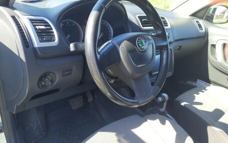 Skoda Fabia II, 2010 год, 560 000 рублей, 7 фотография