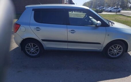 Skoda Fabia II, 2010 год, 560 000 рублей, 2 фотография