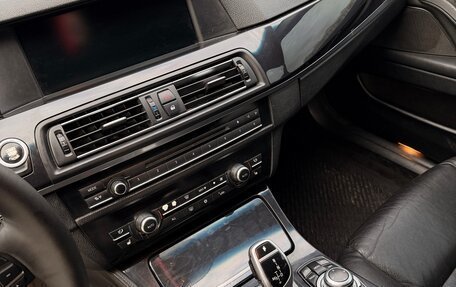 BMW 5 серия, 2010 год, 1 298 000 рублей, 29 фотография
