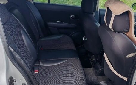 Nissan Tiida, 2010 год, 700 000 рублей, 6 фотография