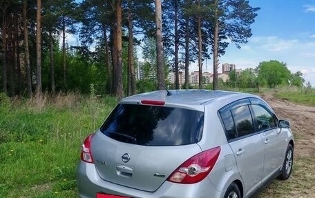 Nissan Tiida, 2010 год, 700 000 рублей, 3 фотография