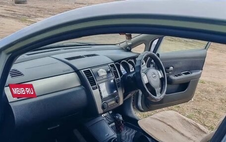 Nissan Tiida, 2010 год, 700 000 рублей, 4 фотография