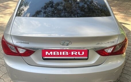 Hyundai Sonata VI, 2010 год, 1 100 000 рублей, 9 фотография