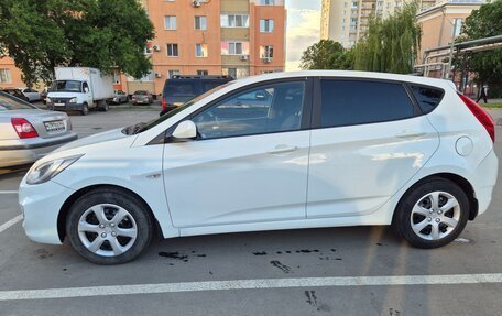 Hyundai Solaris II рестайлинг, 2012 год, 730 000 рублей, 7 фотография