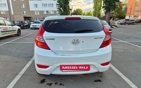 Hyundai Solaris II рестайлинг, 2012 год, 730 000 рублей, 5 фотография