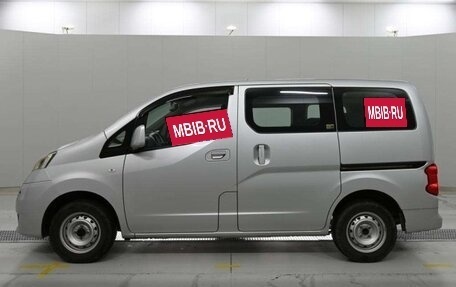 Nissan NV200, 2018 год, 1 430 000 рублей, 7 фотография