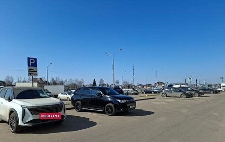 Mitsubishi Outlander III рестайлинг 3, 2014 год, 1 230 000 рублей, 9 фотография