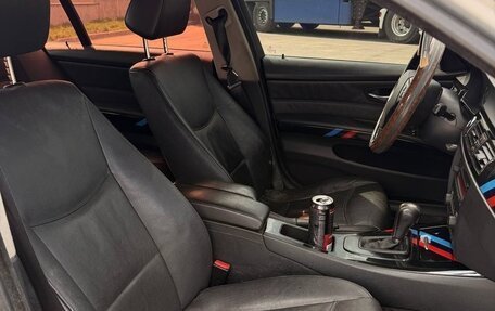 BMW 3 серия, 2006 год, 800 000 рублей, 13 фотография