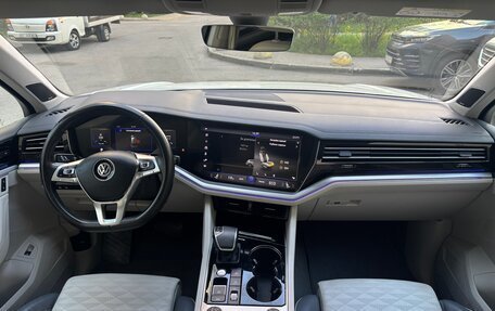 Volkswagen Touareg III, 2020 год, 4 820 000 рублей, 10 фотография