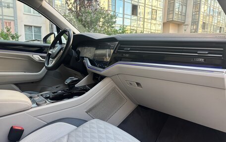 Volkswagen Touareg III, 2020 год, 4 820 000 рублей, 9 фотография