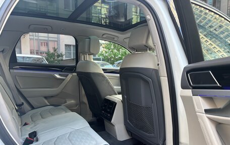 Volkswagen Touareg III, 2020 год, 4 820 000 рублей, 23 фотография