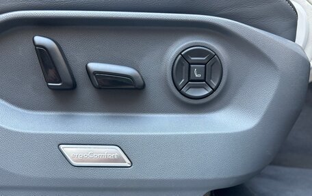 Volkswagen Touareg III, 2020 год, 4 820 000 рублей, 25 фотография