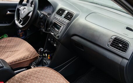Volkswagen Polo VI (EU Market), 2015 год, 600 000 рублей, 6 фотография