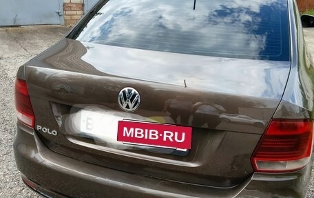 Volkswagen Polo VI (EU Market), 2015 год, 600 000 рублей, 2 фотография