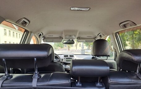 Toyota RAV4, 2011 год, 1 400 000 рублей, 6 фотография
