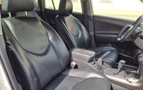 Toyota RAV4, 2011 год, 1 400 000 рублей, 21 фотография