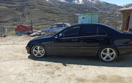 Mercedes-Benz C-Класс, 2005 год, 680 000 рублей, 4 фотография