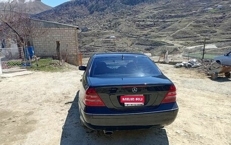 Mercedes-Benz C-Класс, 2005 год, 680 000 рублей, 2 фотография