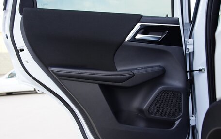 Mitsubishi Outlander, 2023 год, 3 300 000 рублей, 29 фотография