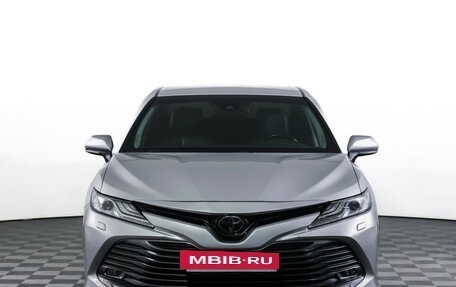 Toyota Camry, 2020 год, 3 049 000 рублей, 2 фотография