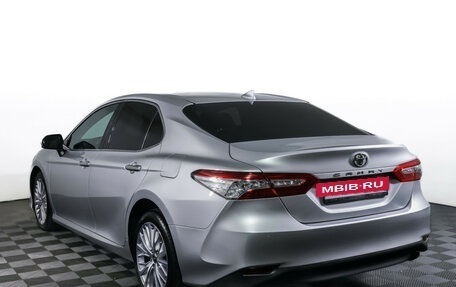 Toyota Camry, 2020 год, 3 049 000 рублей, 8 фотография