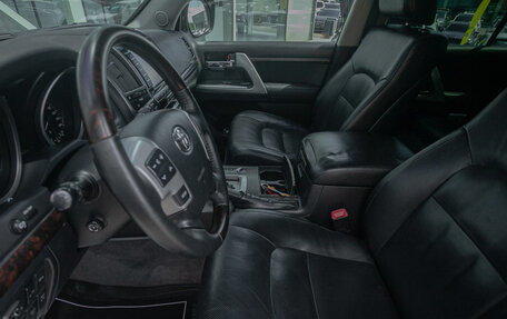 Toyota Land Cruiser 200, 2012 год, 3 798 000 рублей, 12 фотография