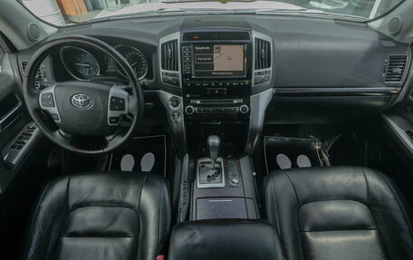 Toyota Land Cruiser 200, 2012 год, 3 798 000 рублей, 17 фотография