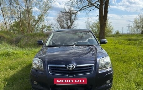 Toyota Avensis III рестайлинг, 2007 год, 670 000 рублей, 2 фотография