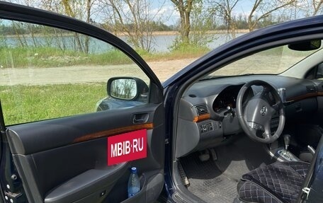 Toyota Avensis III рестайлинг, 2007 год, 670 000 рублей, 10 фотография