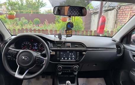 KIA Rio IV, 2018 год, 1 300 000 рублей, 13 фотография